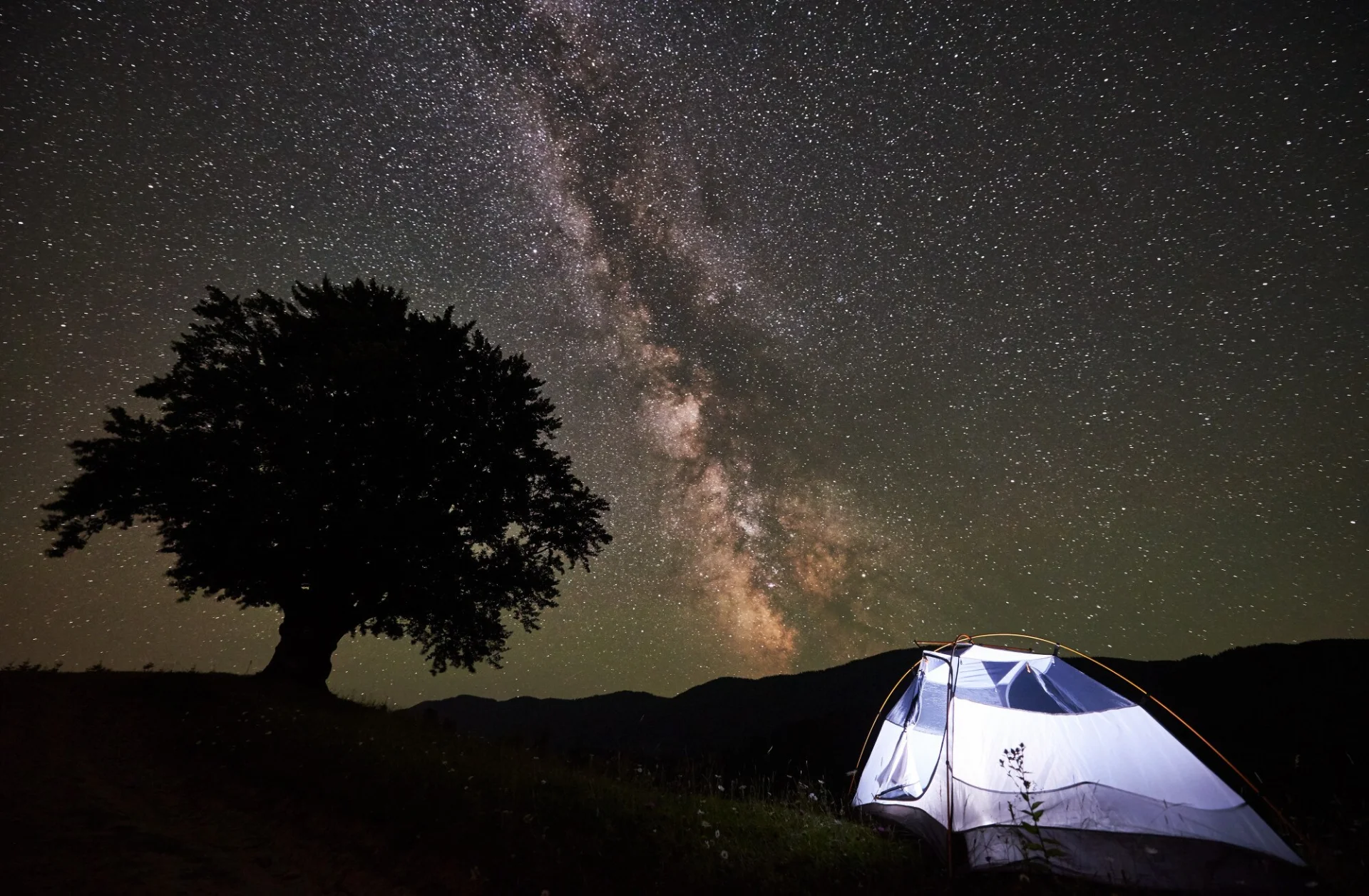 Observer les étoiles en camping : où aller et comment s'y prendre