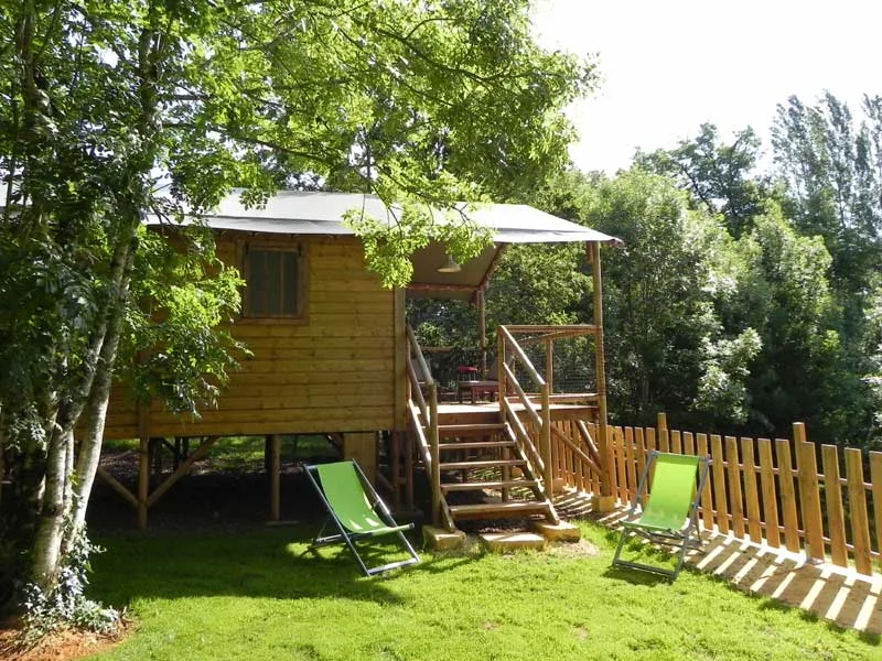Camping 4 étoiles l'Offrerie in Rouffignac-st-cernin — Foto 3