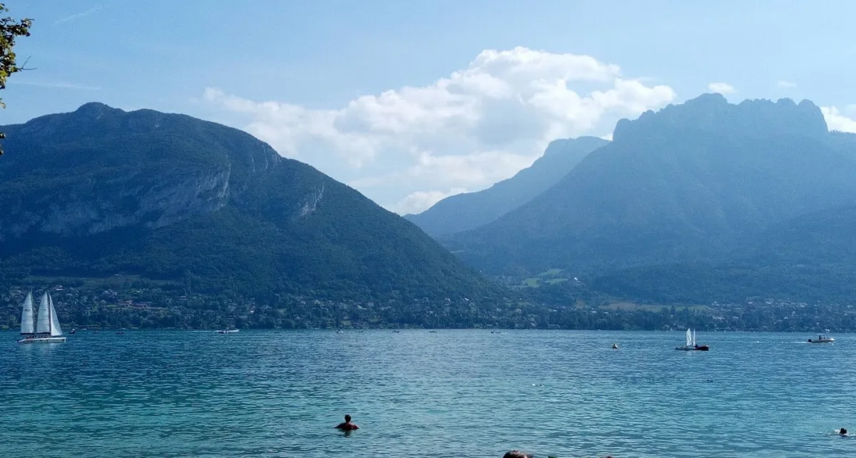 Camping Au Cœur Du Lac in Sevrier