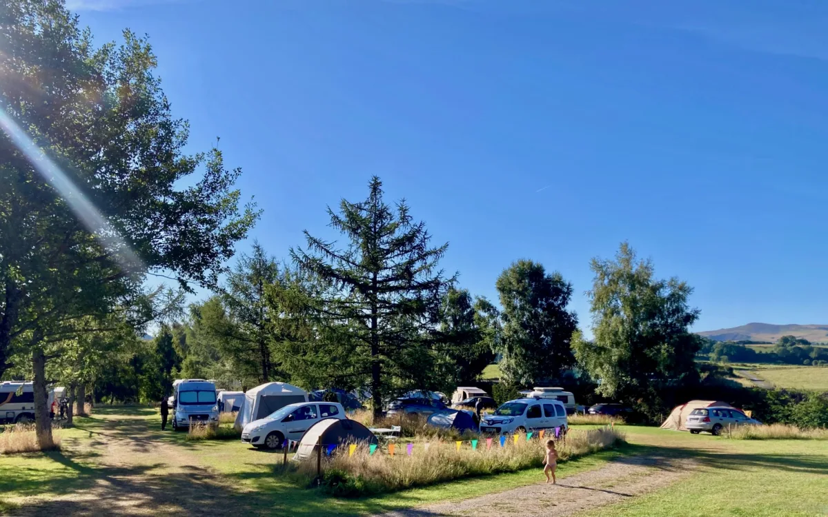 Camping De Jollère in Perpezat