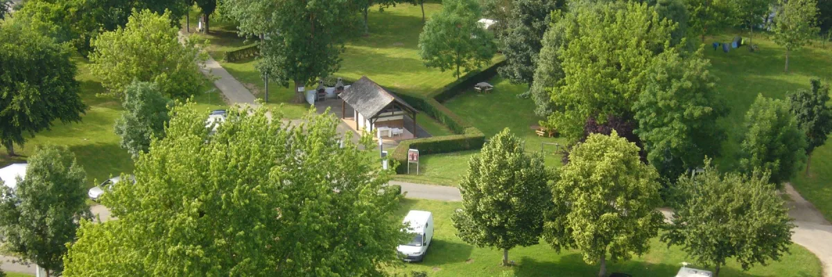 Camping De L'Île Auger in Chinon