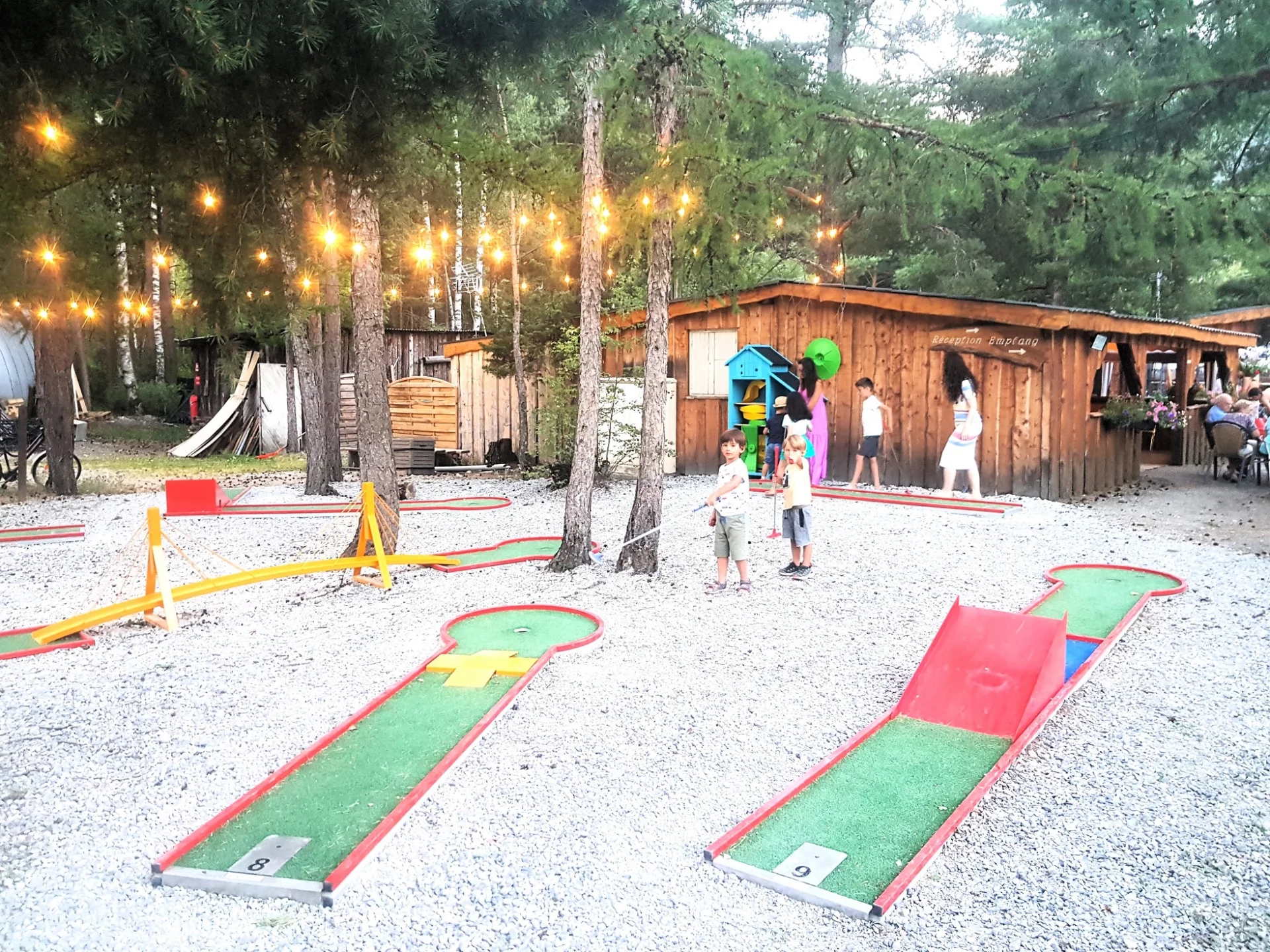 Camping De L'Iscle De Prelles à Saint-Martin-de-Queyrières — photo 5