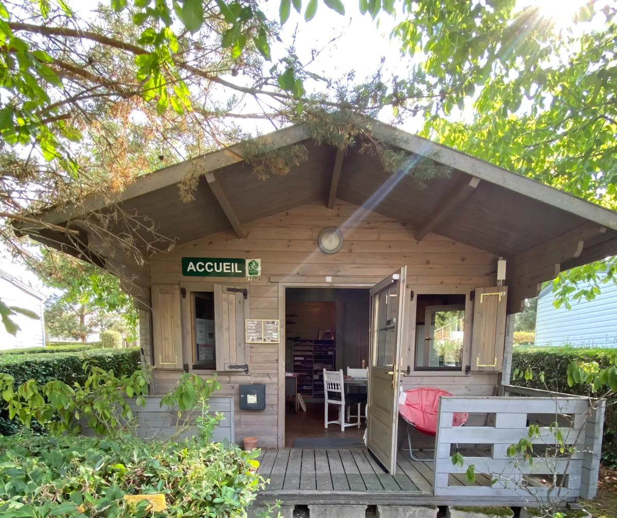 Camping De La Source in Voyennes
