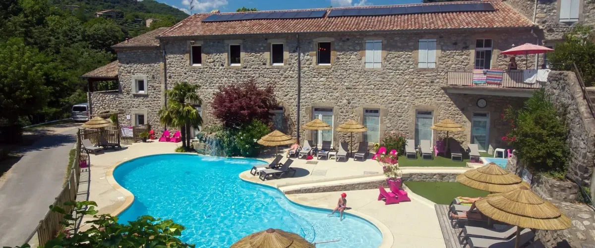 Camping Domaine De La Plage in Meyras