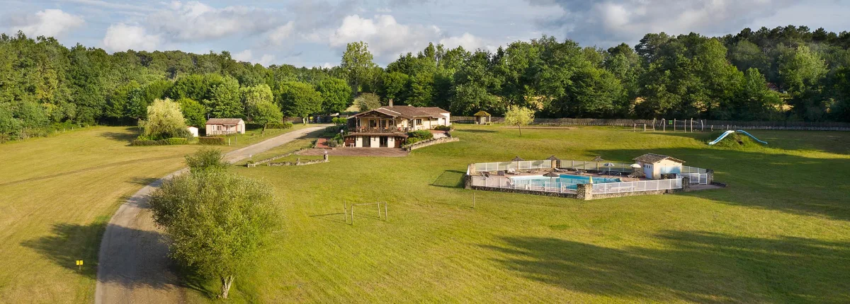 Camping Domaine Du Chaudeau in Saint-Géraud-de-Corps