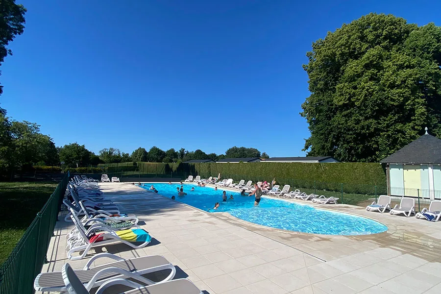 Camping Du Château Et De L'Oseraie in Feuillères