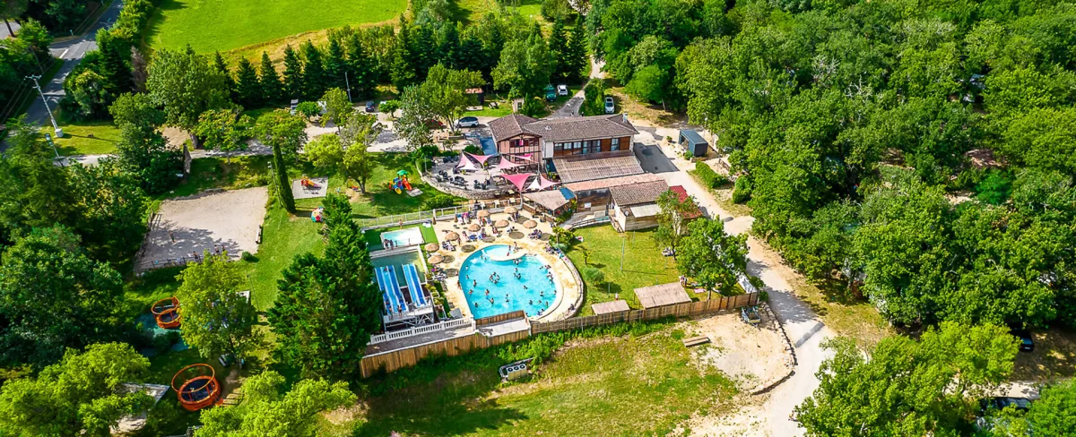 Camping Du Chêne Vert in Castelnau-de-Montmiral