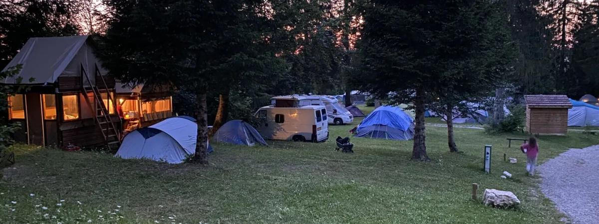 Camping Du Domaine Du Bugnon — Lac-Des-Rouges-Truites