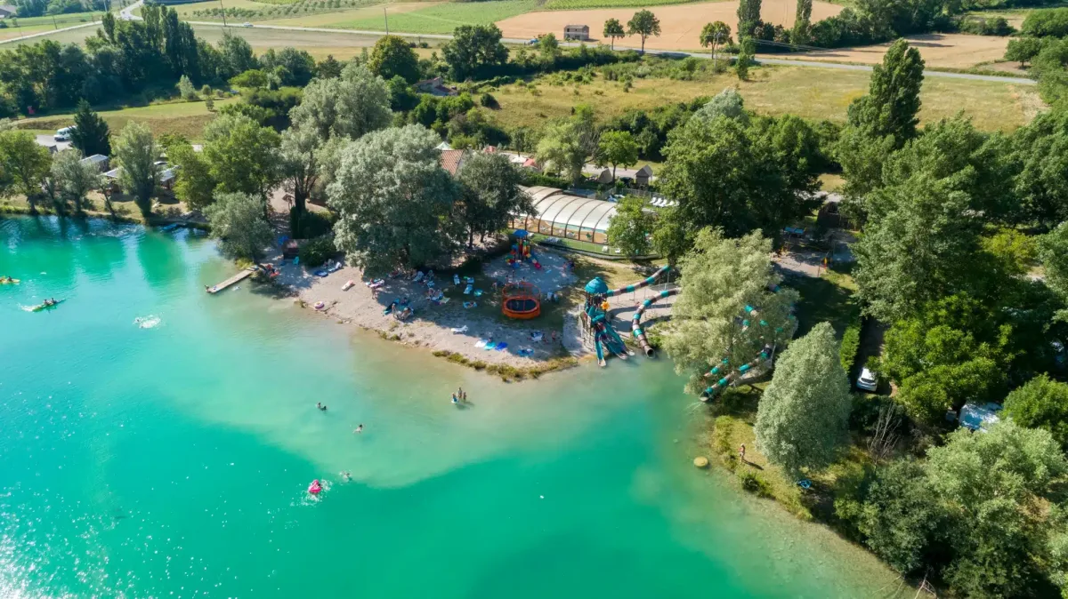 Camping Du Lac Bleu in Châtillon-en-Diois