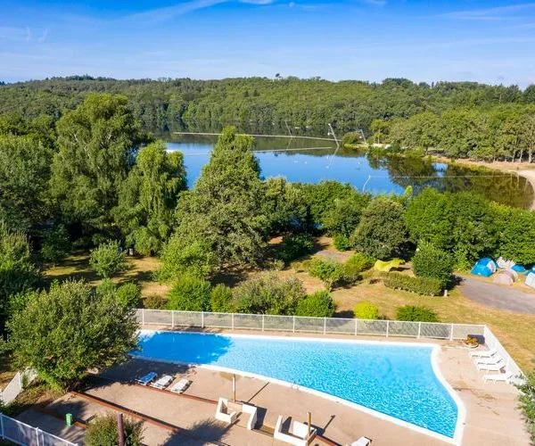 Camping Du Lac De Saint-Pardoux — Saint-Pardoux