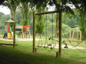 Camping Du Renard in Queaux