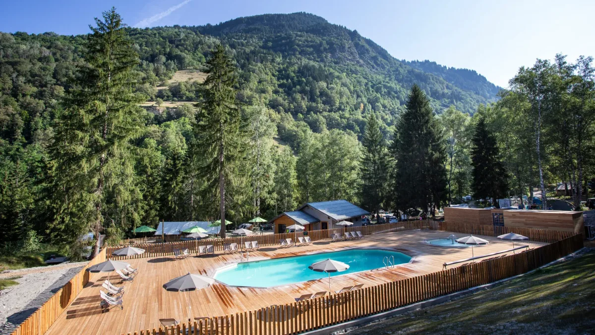 Camping Huttopia Bozel En Vanoise