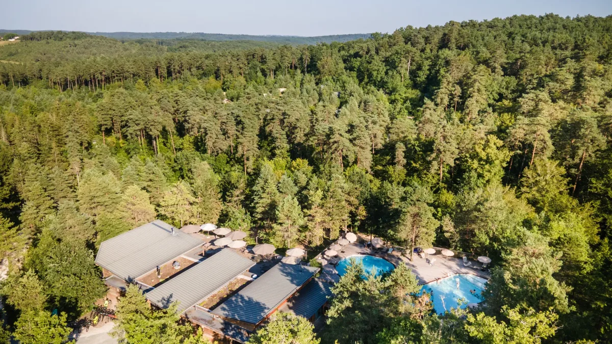 Camping Huttopia Lanmary in Antonne-et-Trigonant