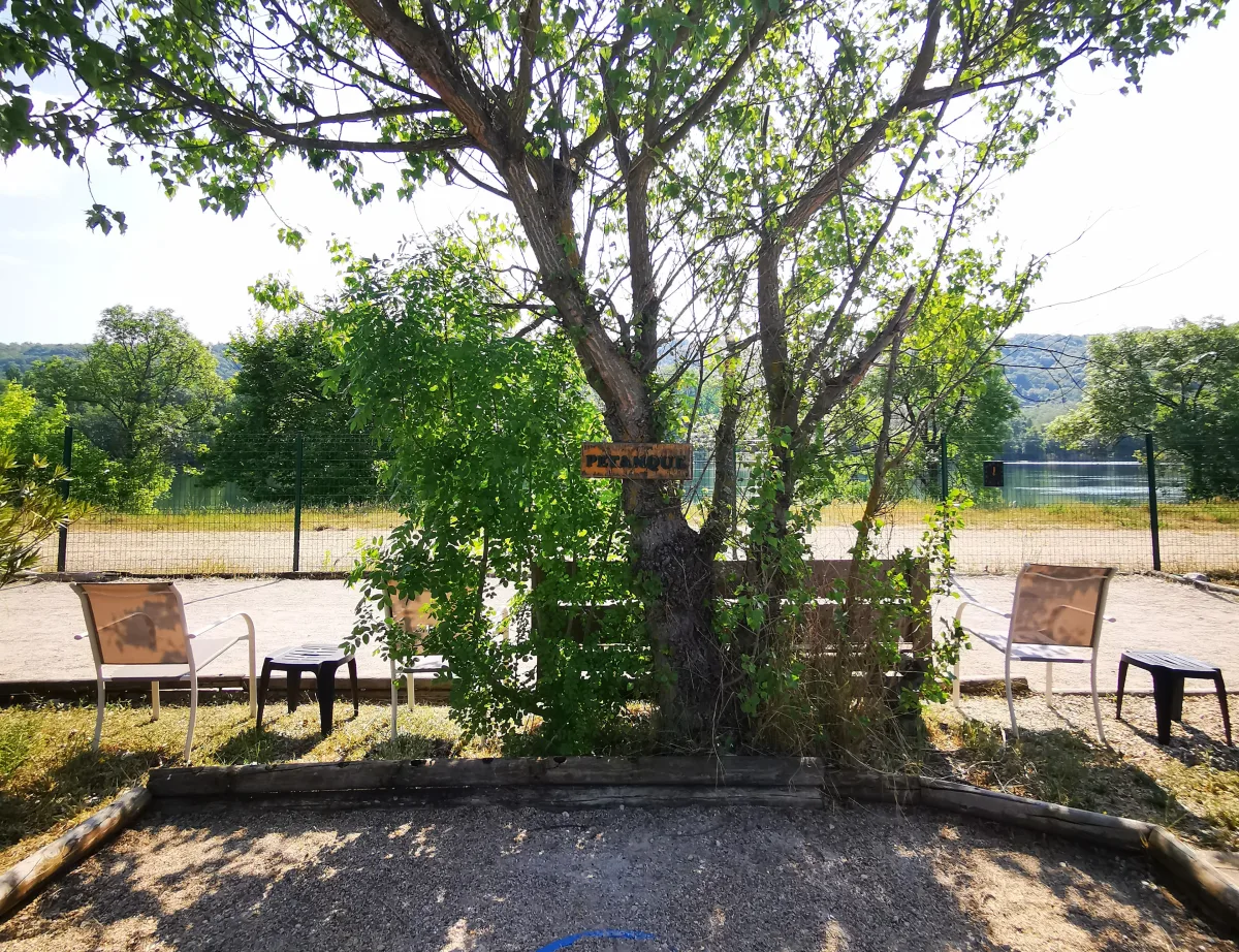 Camping L'Île Des Pêcheurs in Condrieu