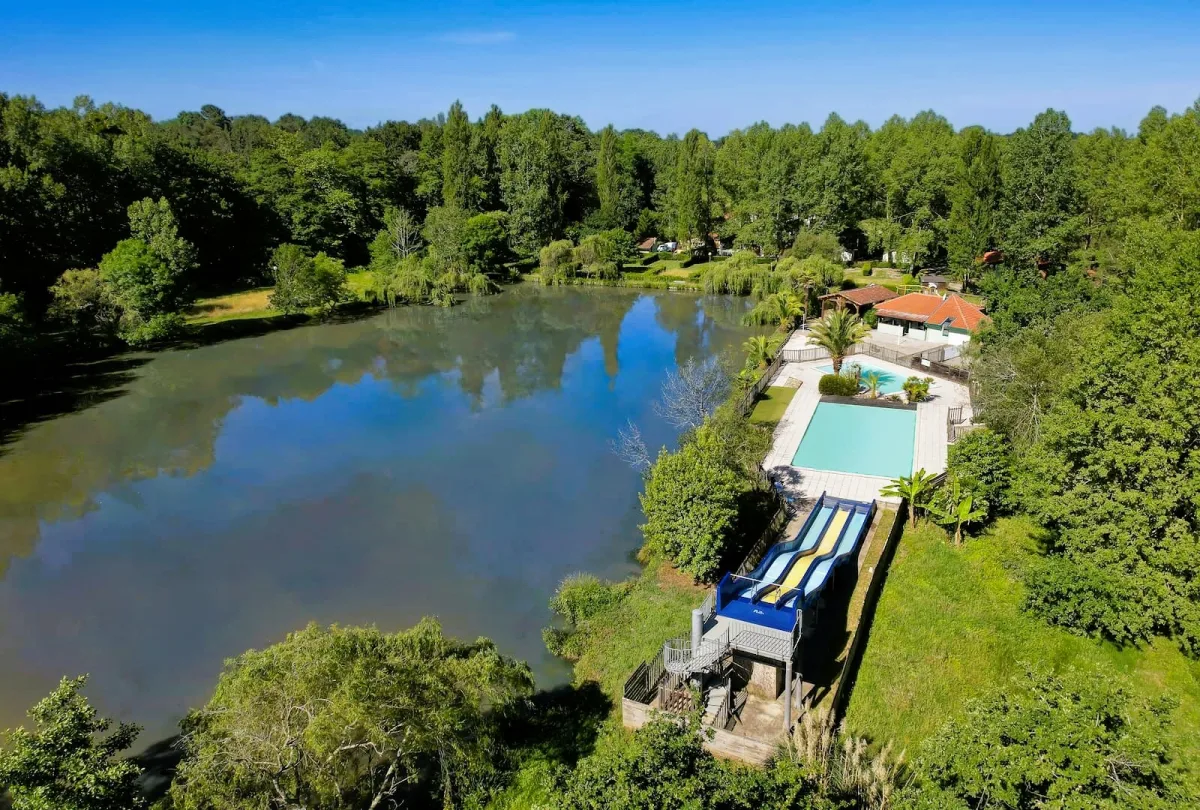 Camping La Comtesse — Bélus