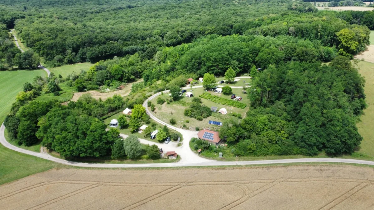 Camping La Jonquille in Hurecourt
