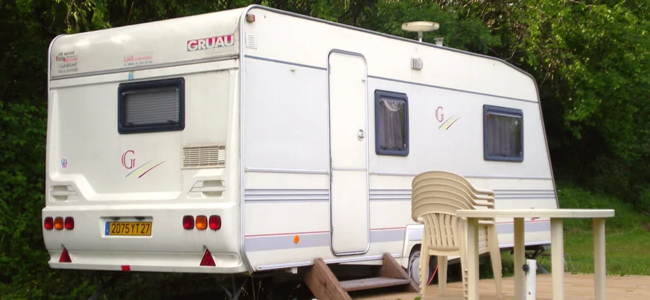 Camping La Petite Montagne in Moirans-en-Montagne — foto 2