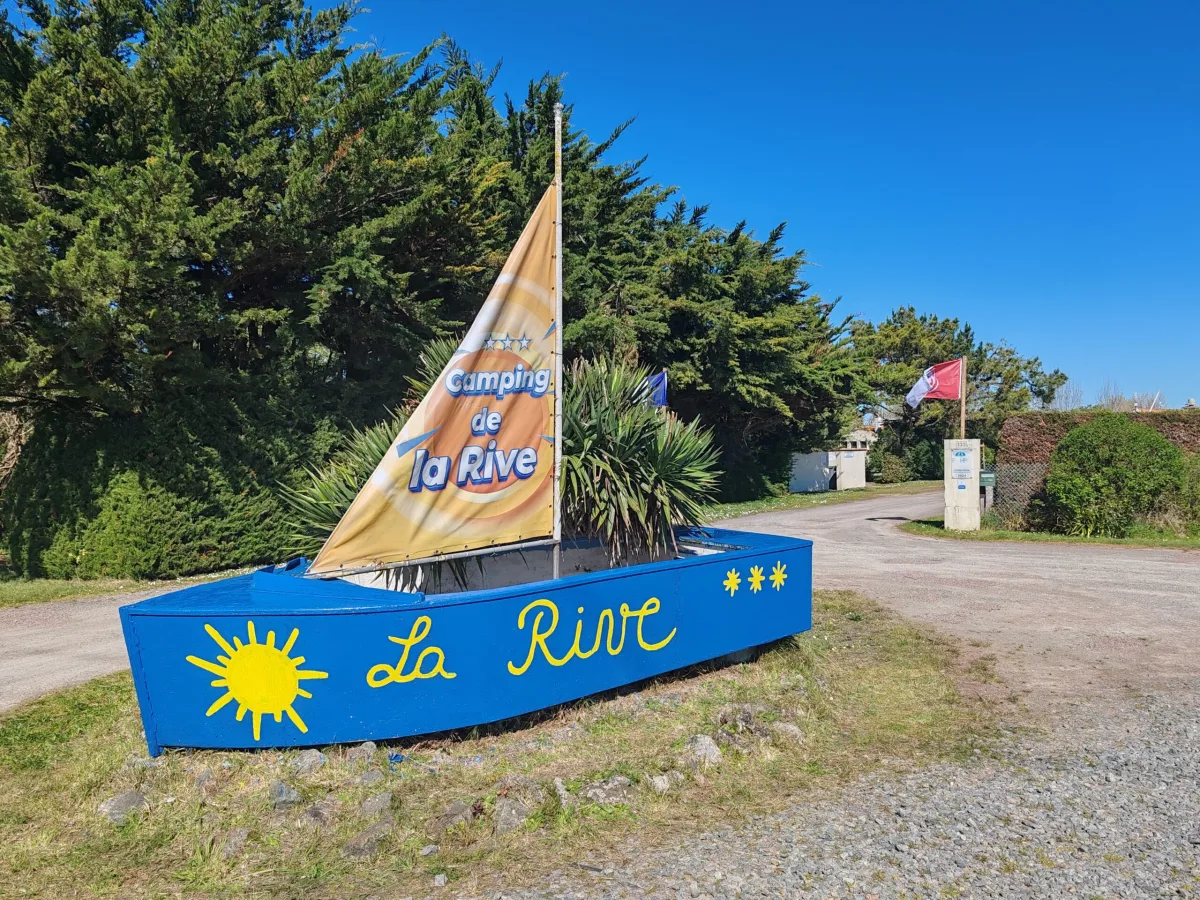 Camping La Rive — Notre-Dame-De-Monts