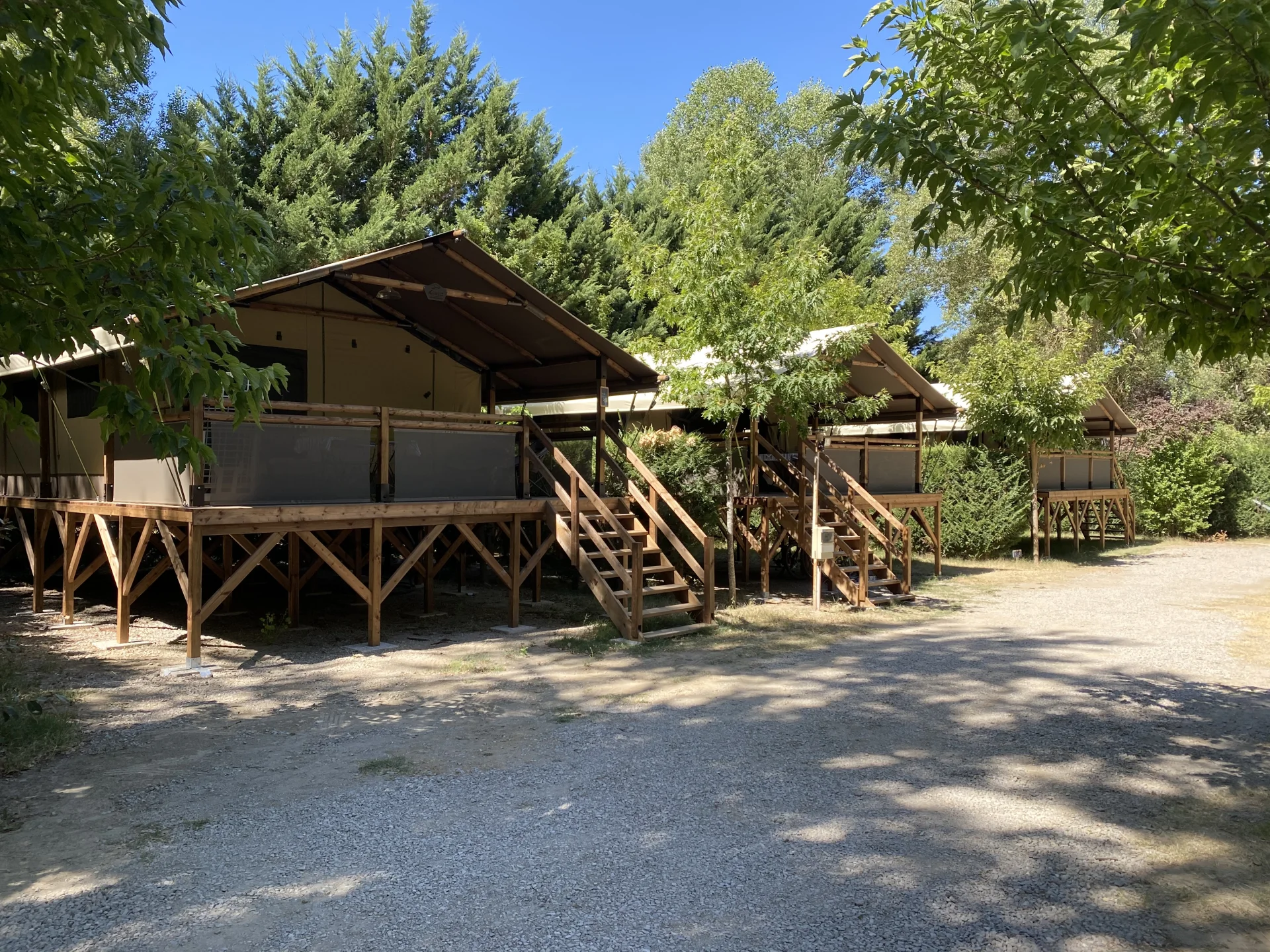 Camping La Rivière à Saint-Maime — photo 2