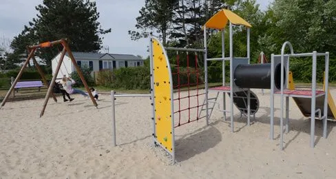 Camping Le Bois De Pins in Cayeux-sur-Mer