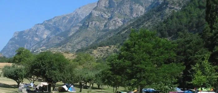 Camping Le Bois Des Hoches in Le Lauzet-Ubaye