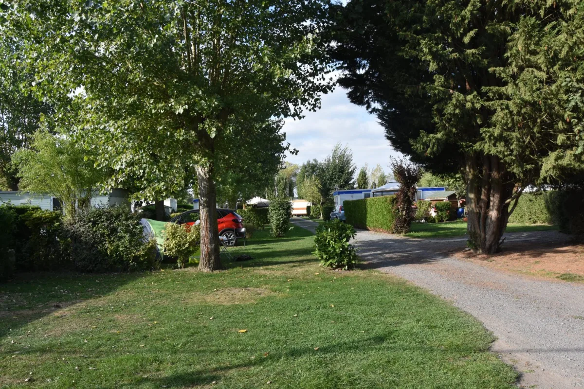 Camping Le Camp Des Roses in Aubers