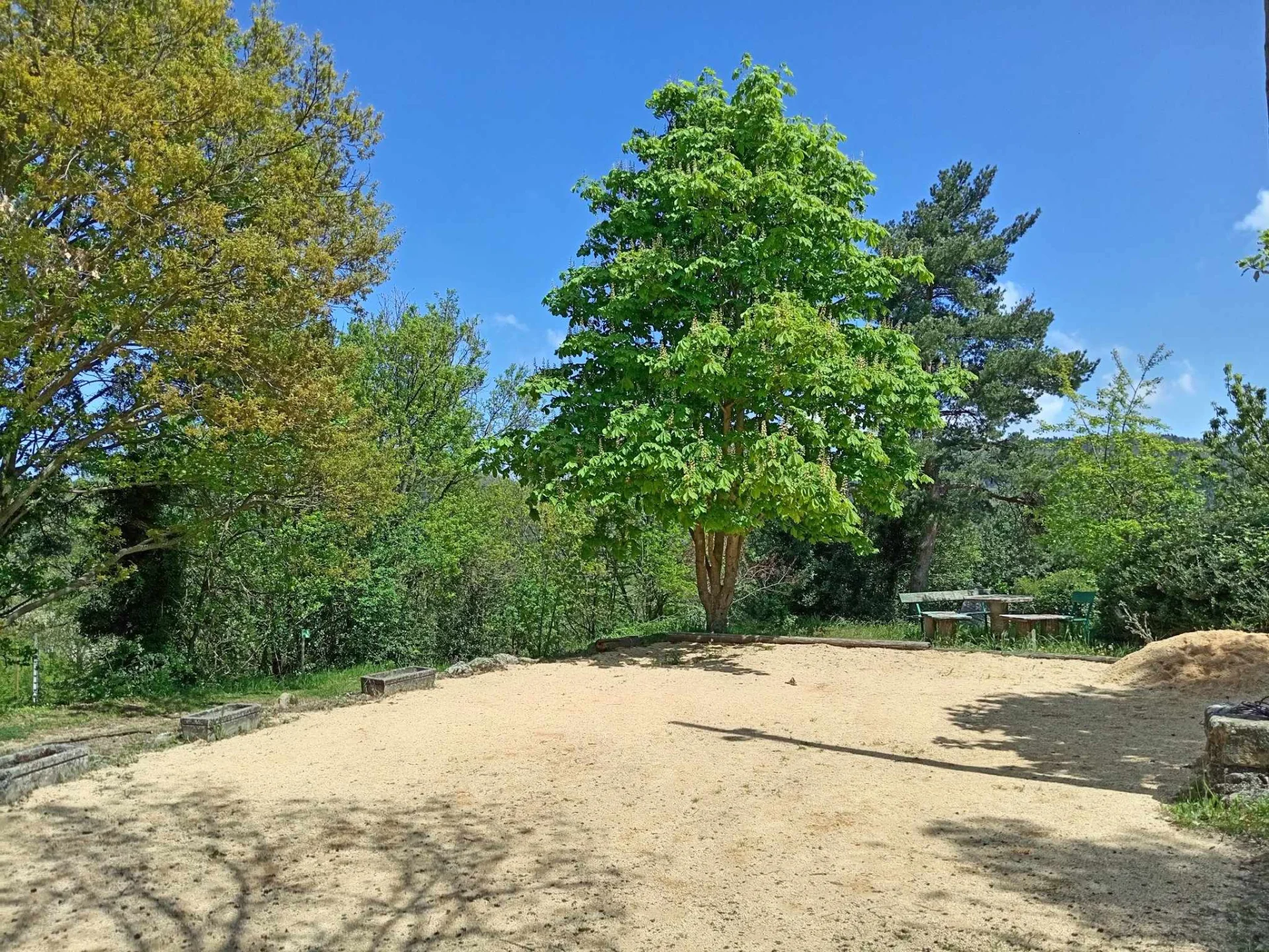 Camping Le Chabrioux à Saint-Michel-de-Chabrillanoux — photo 5