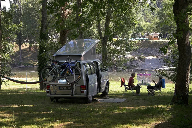 Camping Le Clapas 3 étoiles in Salavas — foto 7