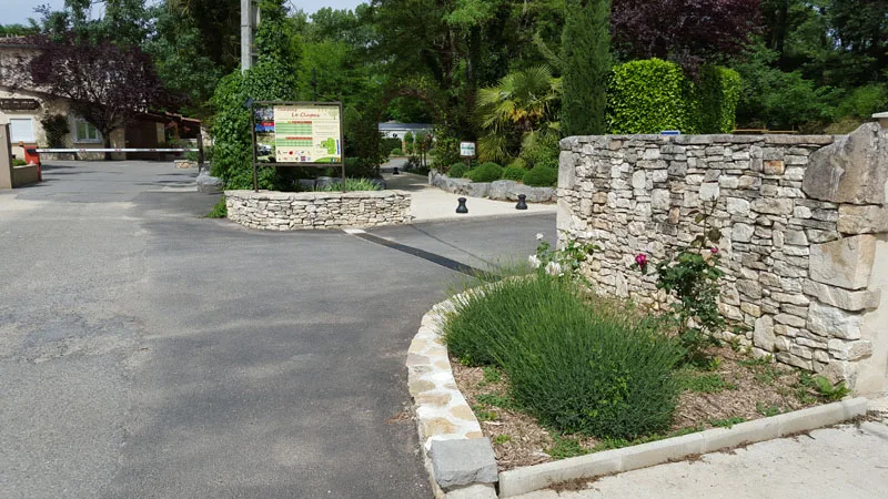 Camping Le Clapas 3 étoiles in Salavas — foto 3