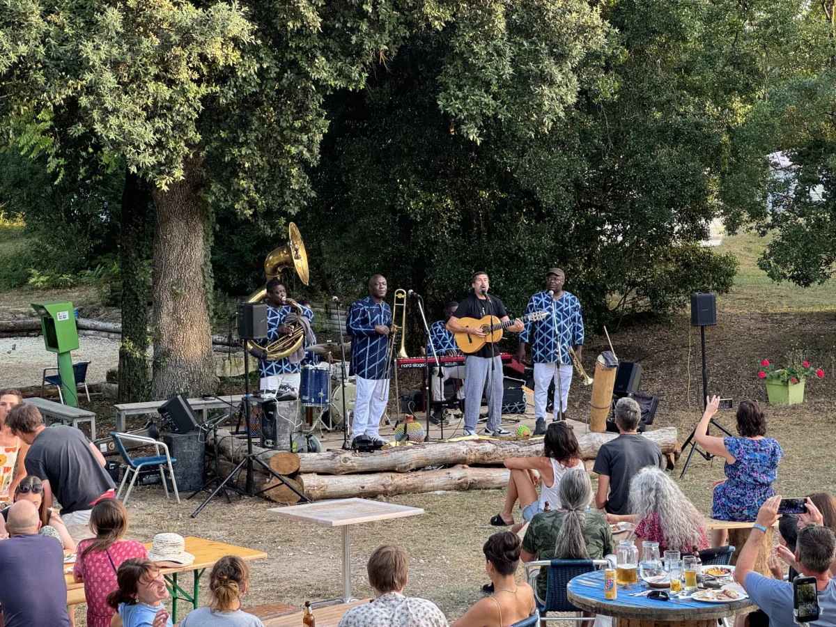 Camping Le Dauphin — Saint-Pierre-D'Oléron