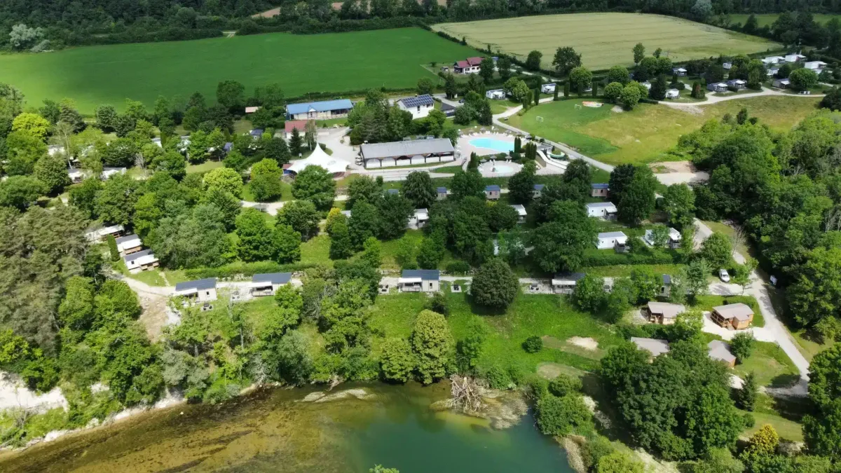Camping Le Domaine De L'Epinette in Châtillon