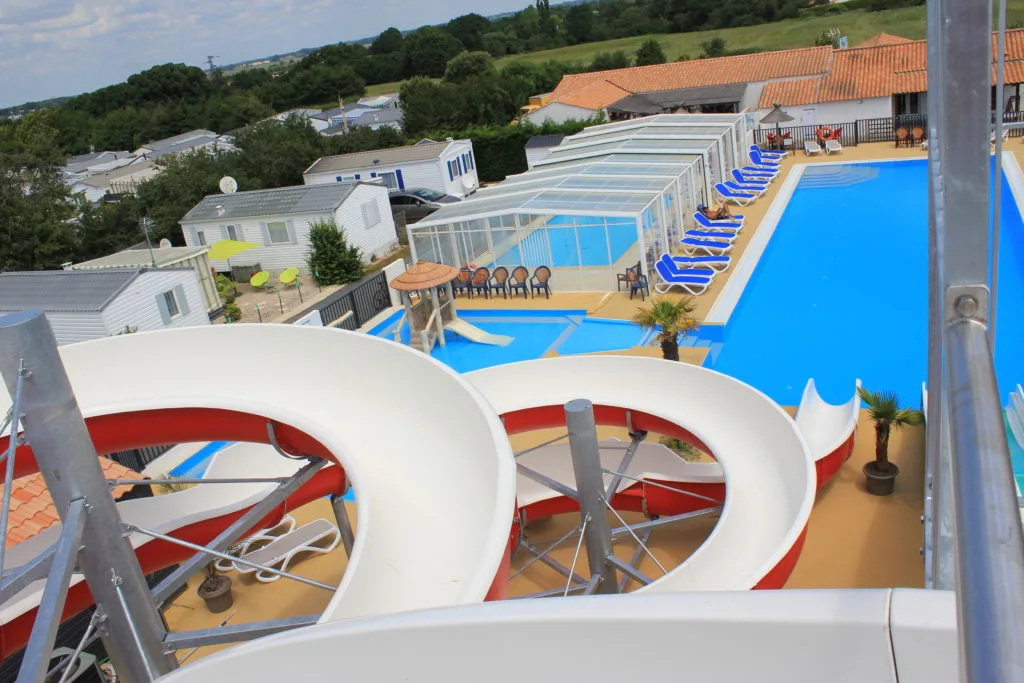 Camping Le Domaine Le Chatelier in Le Fenouiller