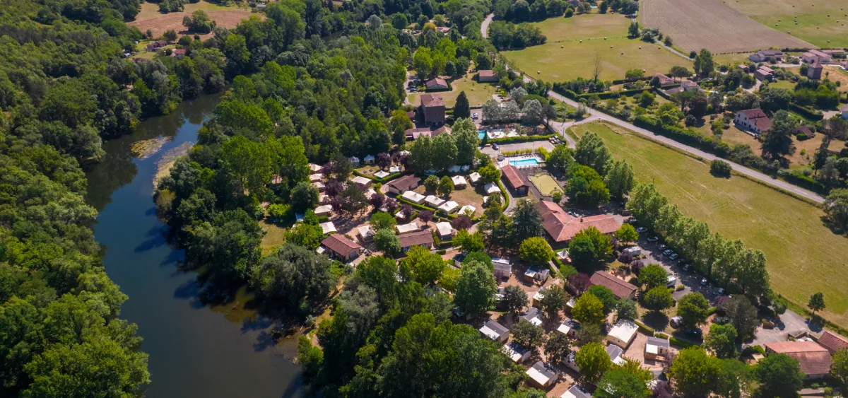 Camping Le Frances in Leyme