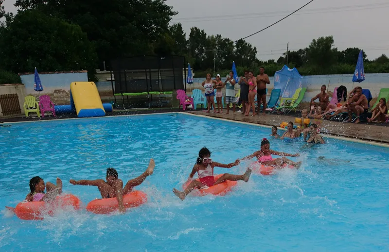 Camping le GARDIAN - Les Alpilles in Raphele les Arles