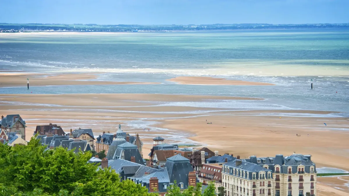 Camping Le Lieu Castel in Gonneville-sur-Mer