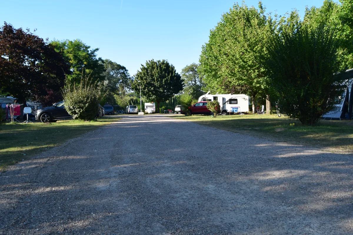 Camping Le Moulin Fort in Francueil
