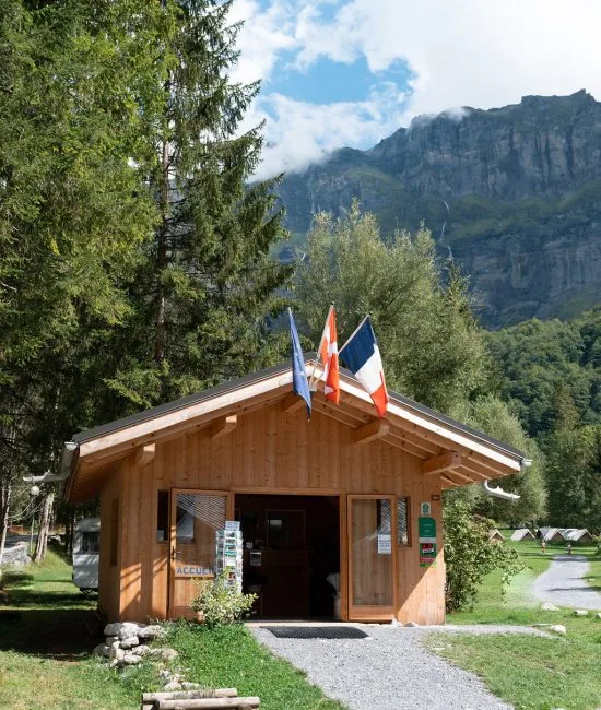 Camping Le Pelly in Sixt-Fer-À-Cheval