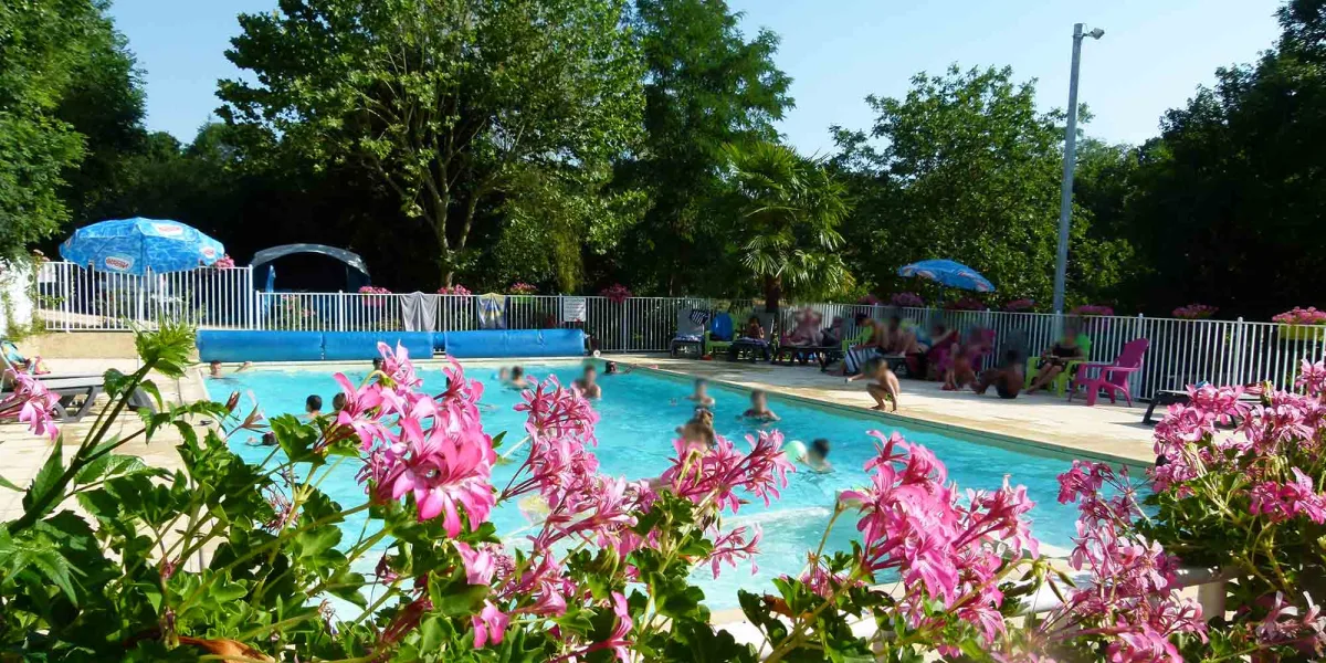 Camping Le Pigeonnier — Miers