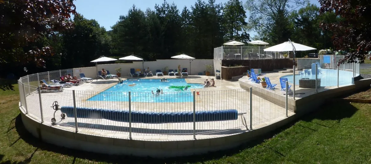 Camping Le Plô in Le Bez
