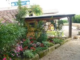Camping Le Pressoir in Petit-Palais