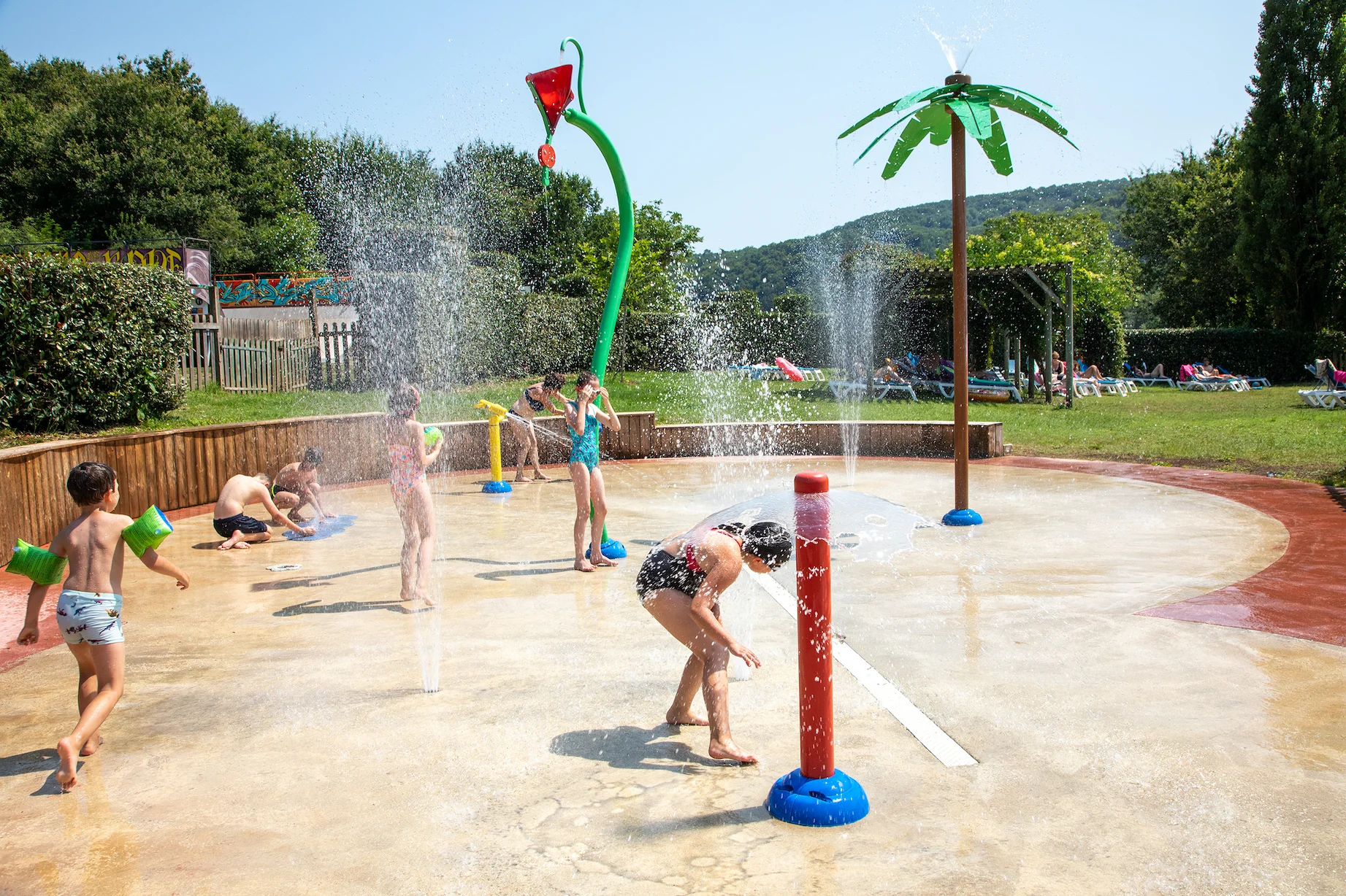 Camping Le Rocher De La Cave in Carsac-Aillac — Foto 3