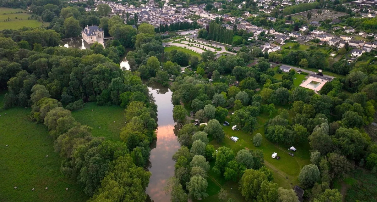 Camping Le Sabot in Azay-le-Rideau