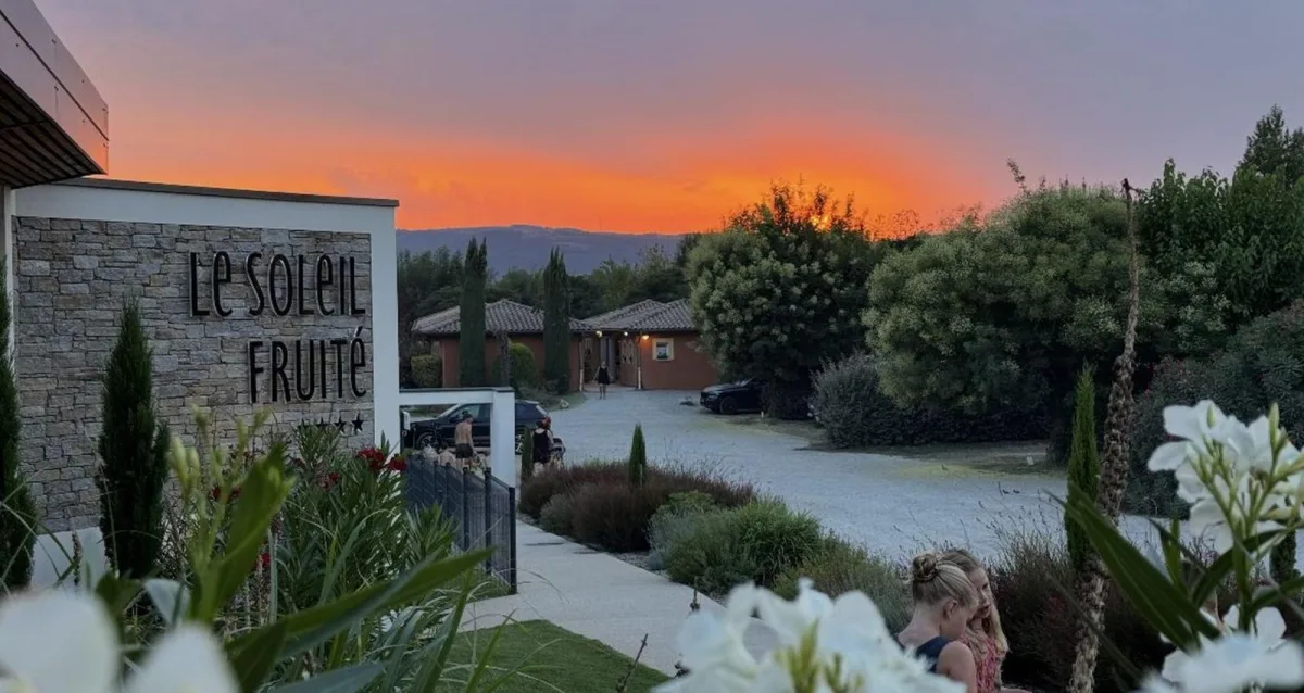 Camping Le Soleil Fruité in Châteauneuf-sur-Isère