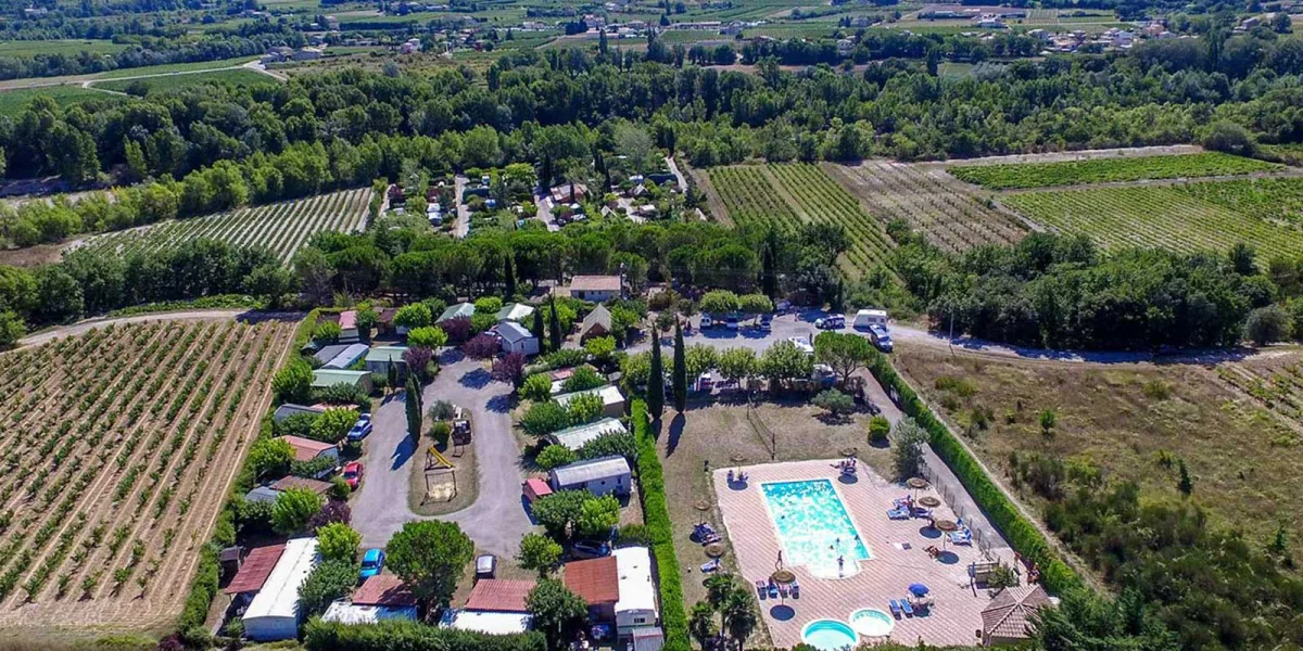 Camping Le Voconce in Crestet