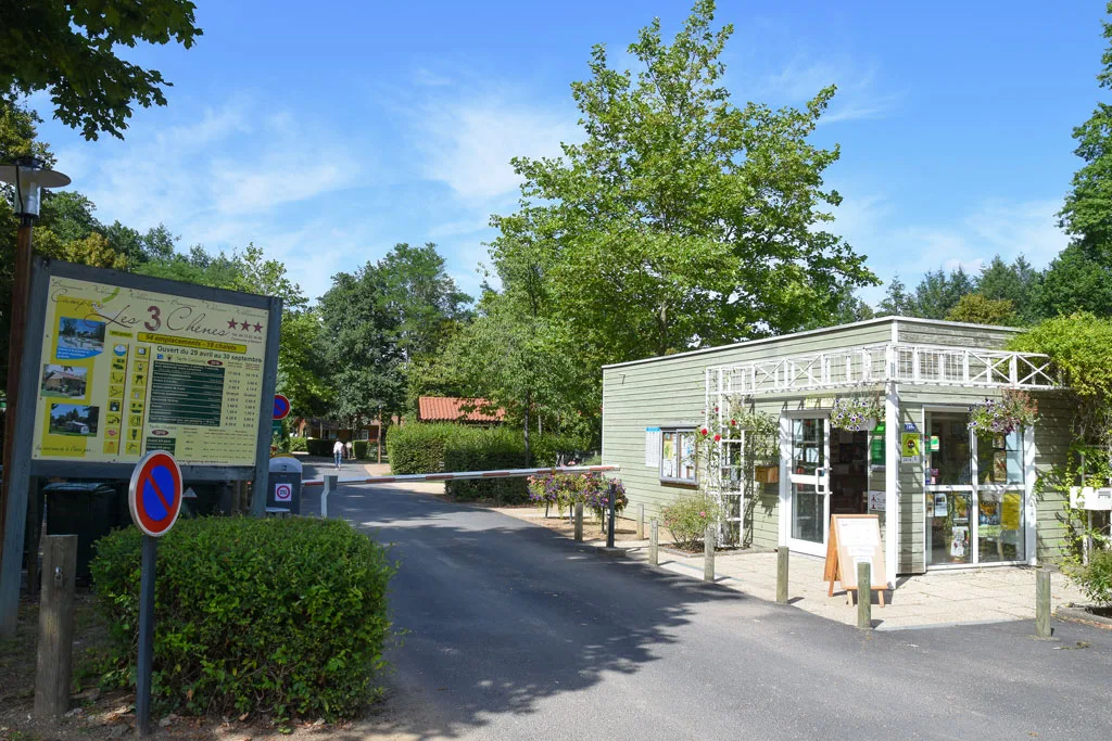 Camping Les 3 Chênes in Ambert