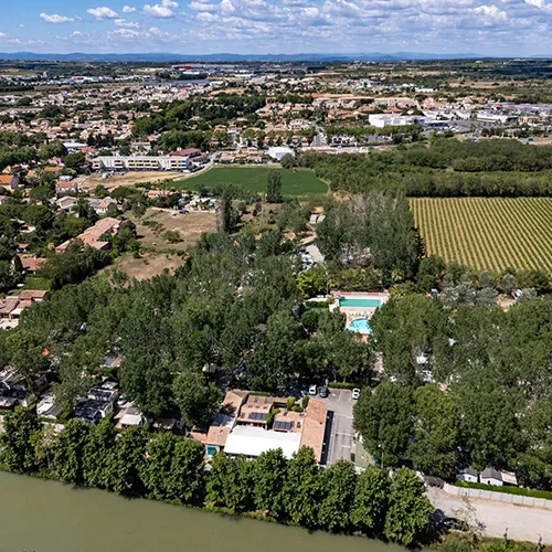 Camping Les Berges Du Canal in Villeneuve-Lès-Béziers