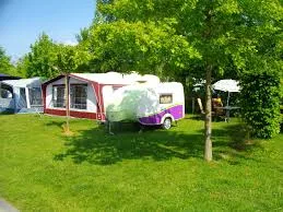 Camping Les Ceriselles in Vincelles — Foto 4