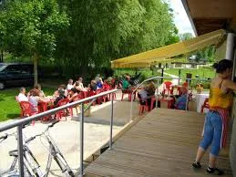 Camping Les Ceriselles in Vincelles — Foto 2