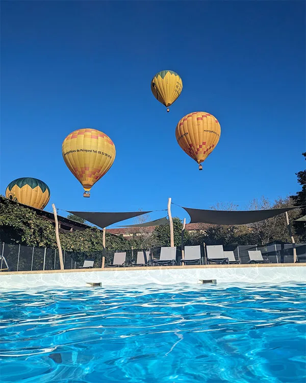 Camping Les Cinq Châteaux in Vézac