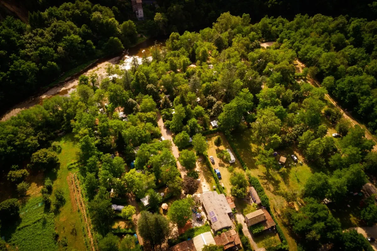 Camping Les Drouilhèdes in Peyremale